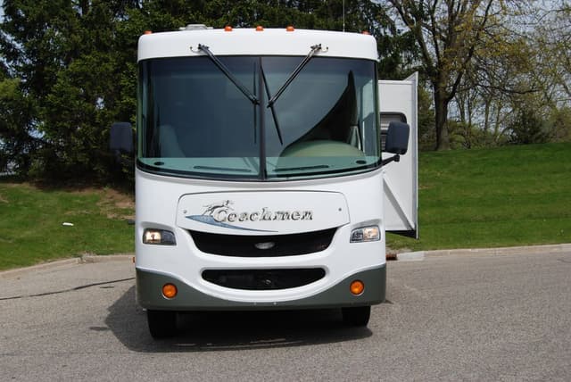 2005 Coachmen Mirada 340MBS gallery image 6