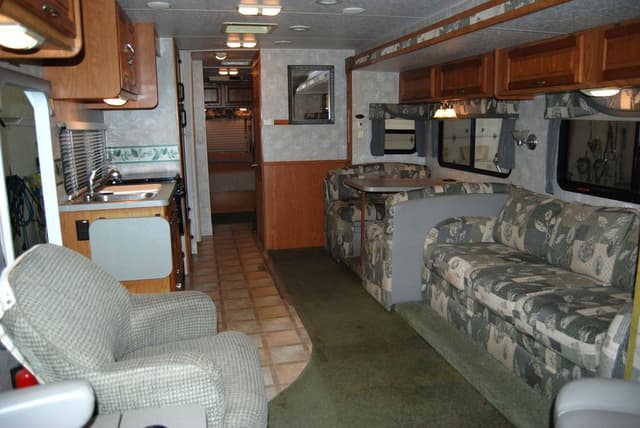 2005 Coachmen Mirada 340MBS gallery image 33