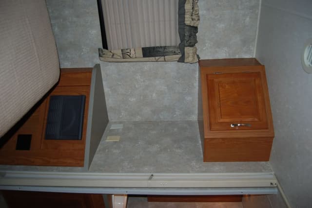 2005 Coachmen Mirada 340MBS gallery image 42